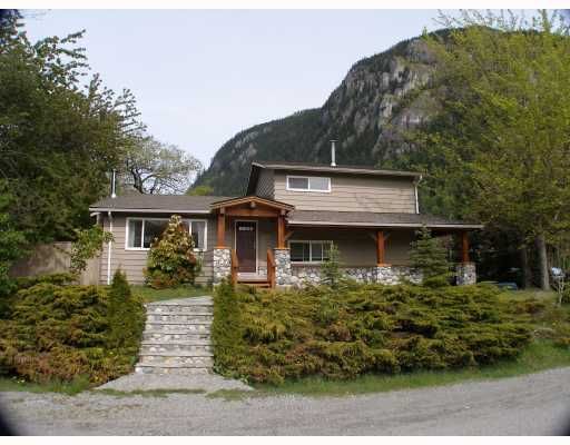 I have sold a property at 38140 LOMBARDY CRES in Squamish
